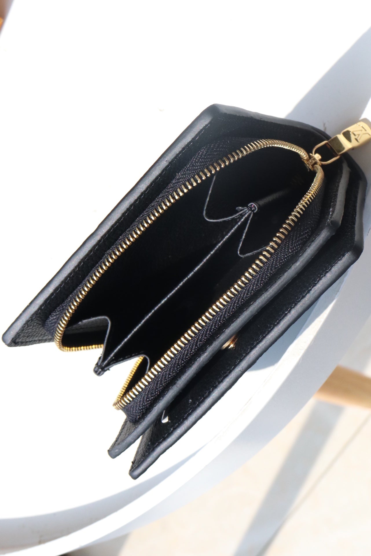 クレア ウォレット 12cm ブラック モノグラム アンプラント レザー