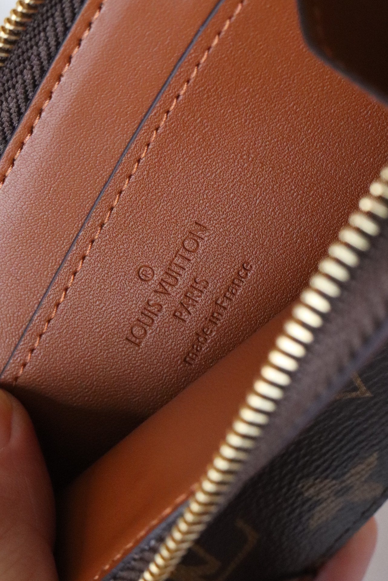 ÉTUI PORTE-CARTES MULTIPLES TRUNK MARRON