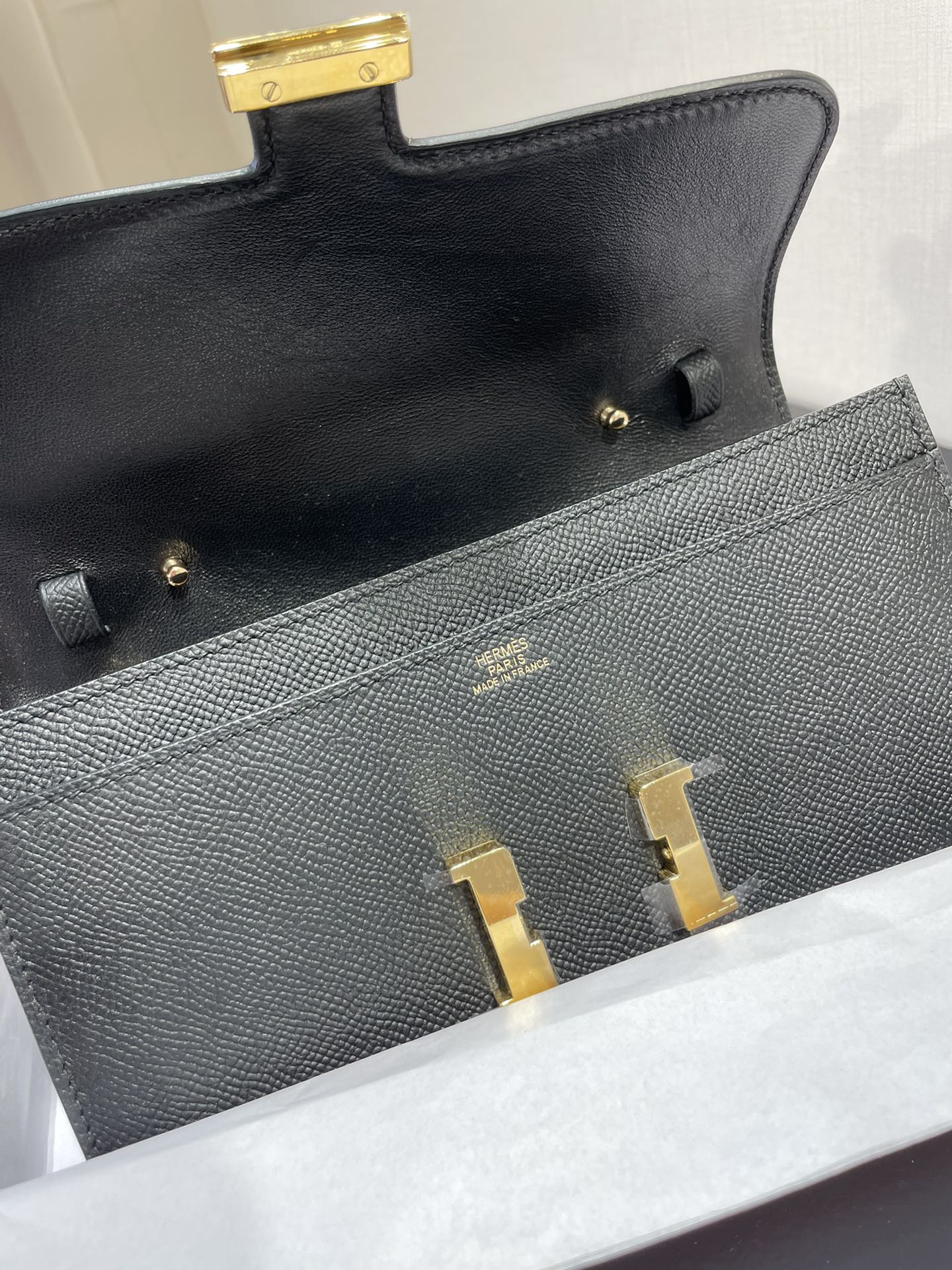 CONSTANCE TO GO 20.5 NOIR EPSOM OR QUINCAILLERIE
