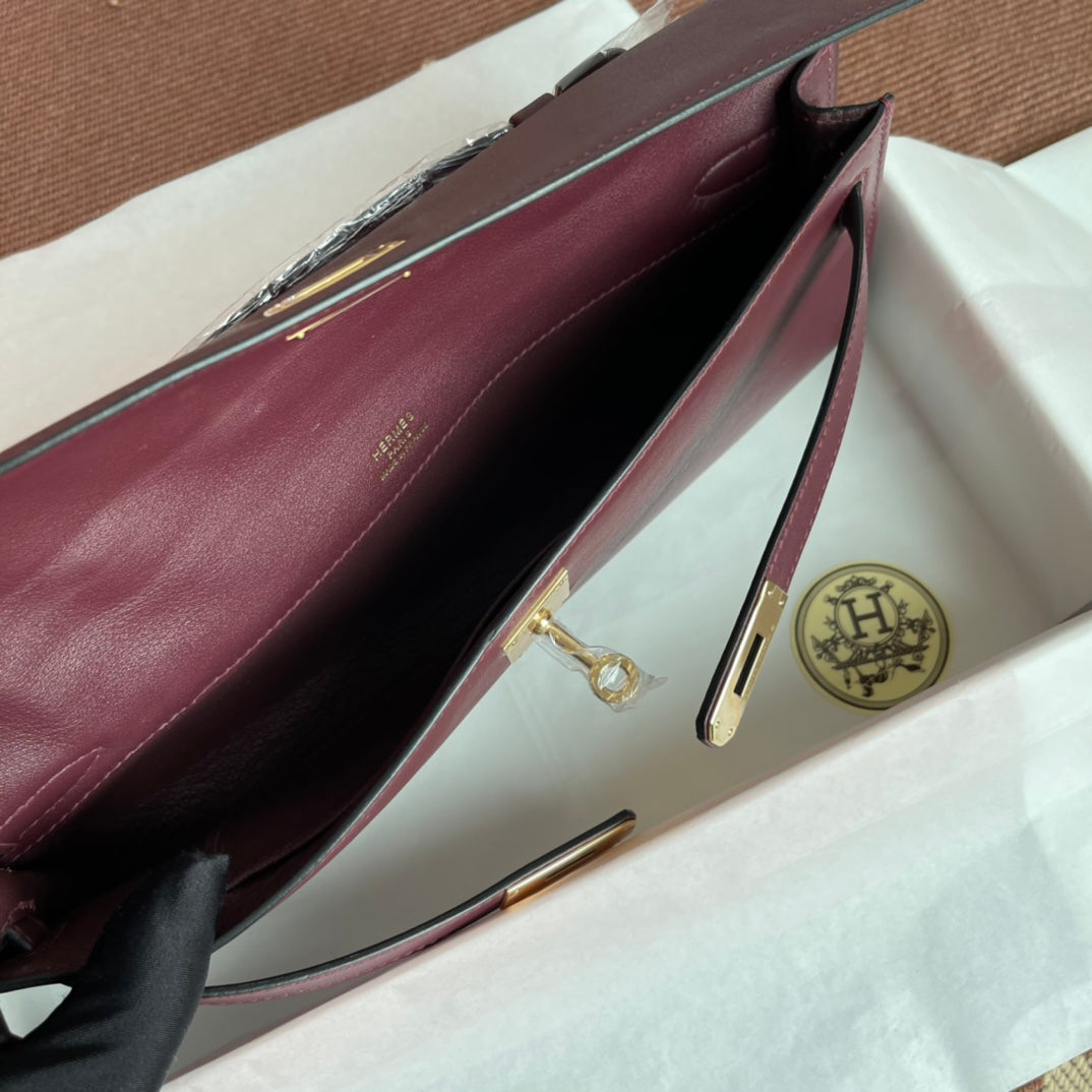 HM ケリーカット 31cm マルーン スウィフトレザー グレー