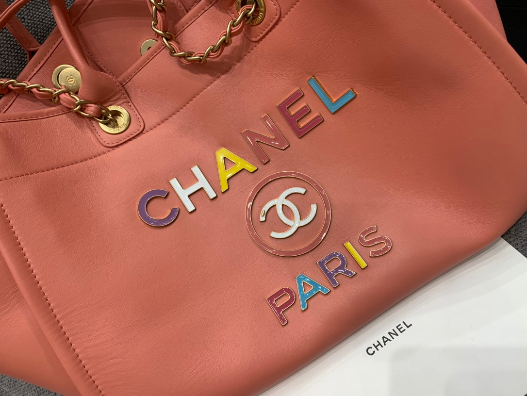 SAC CABAS CC DEAUVILLE 39 CM EN CUIR DE VEAU ORANGE LOGO MULTICOLORE
