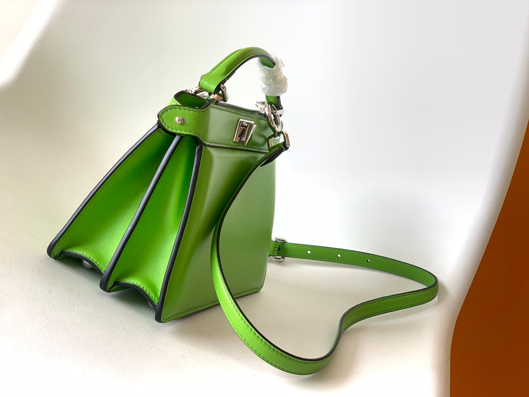 Sac Peekaboo ISeeU Petite 20 en cuir d'agneau vert Shw