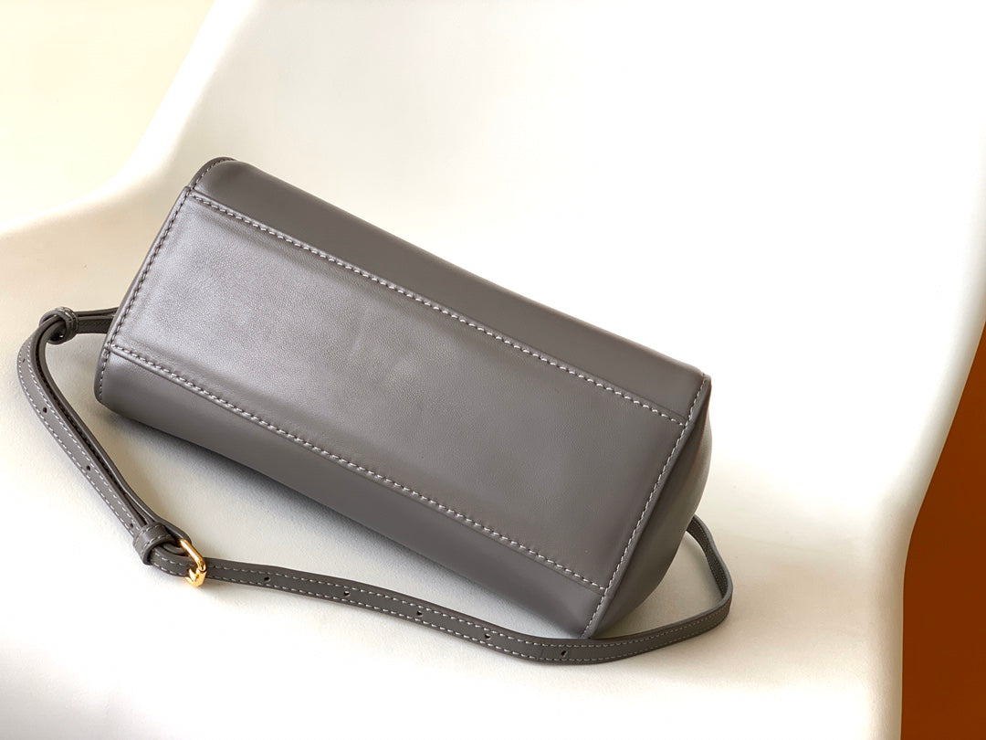 Sac Peekaboo Mini 23 cm en cuir d'agneau taupe et accessoires dorés