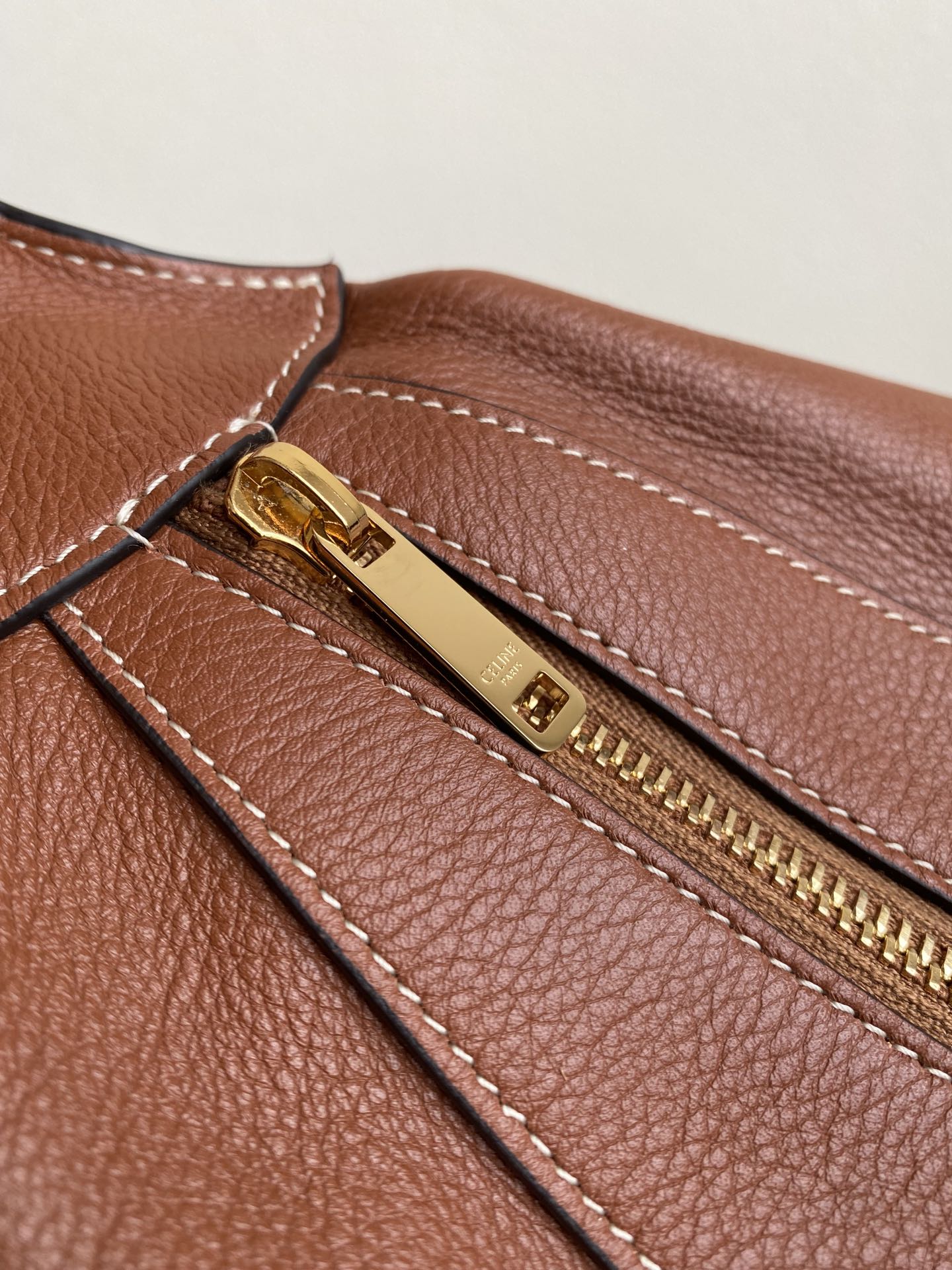 SAC SOUS LES BRAS ROMY 43 CUIR DE VEAU ORANGE ROUILLE