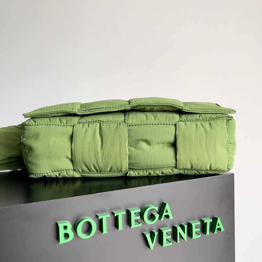 SACHET CASSETTE 32 BV EN POLYAMIDE VERT FOUGÈRE