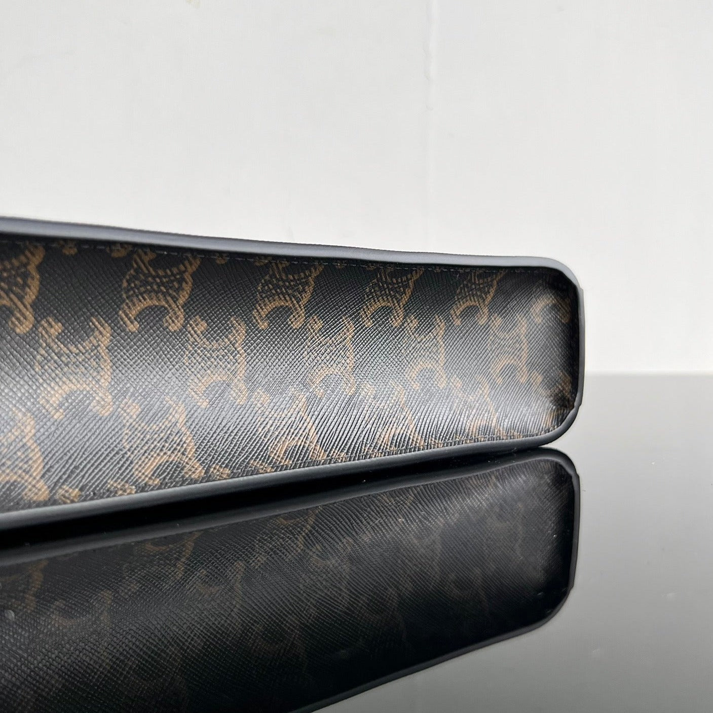 Sac cabas CABAS TRIOMPHE 21 en cuir de veau noir