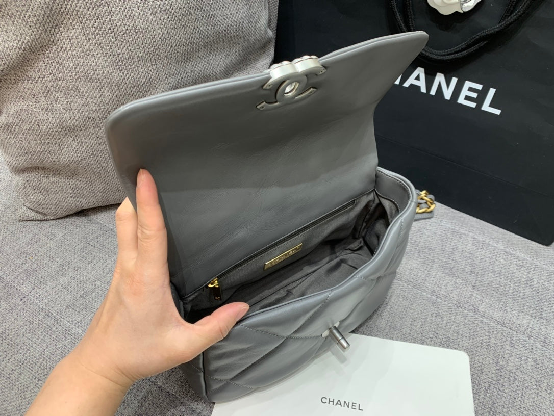 19 フラップバッグ 26 ダークグレー ゴートスキン シルバー金具