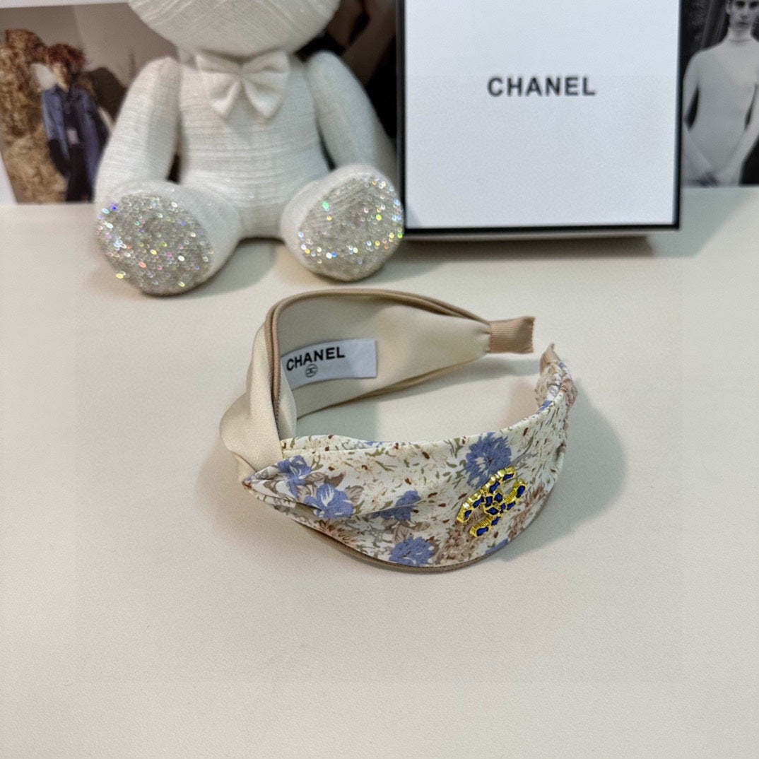 カラフルな花柄のヘアバンド 877036