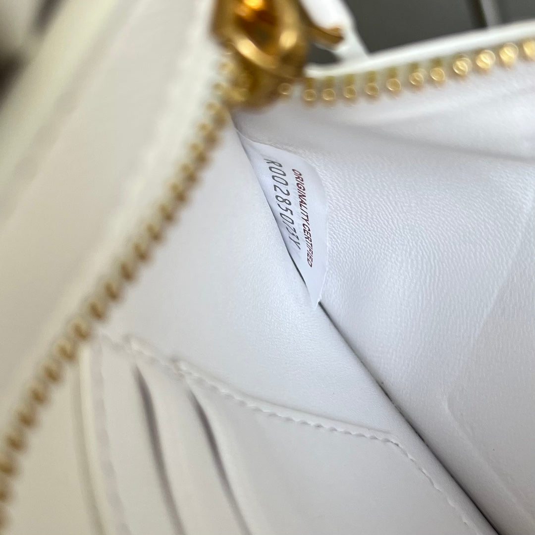 SAC FLIP FLAP 23 EN CUIR D'AGNEAU BLANC