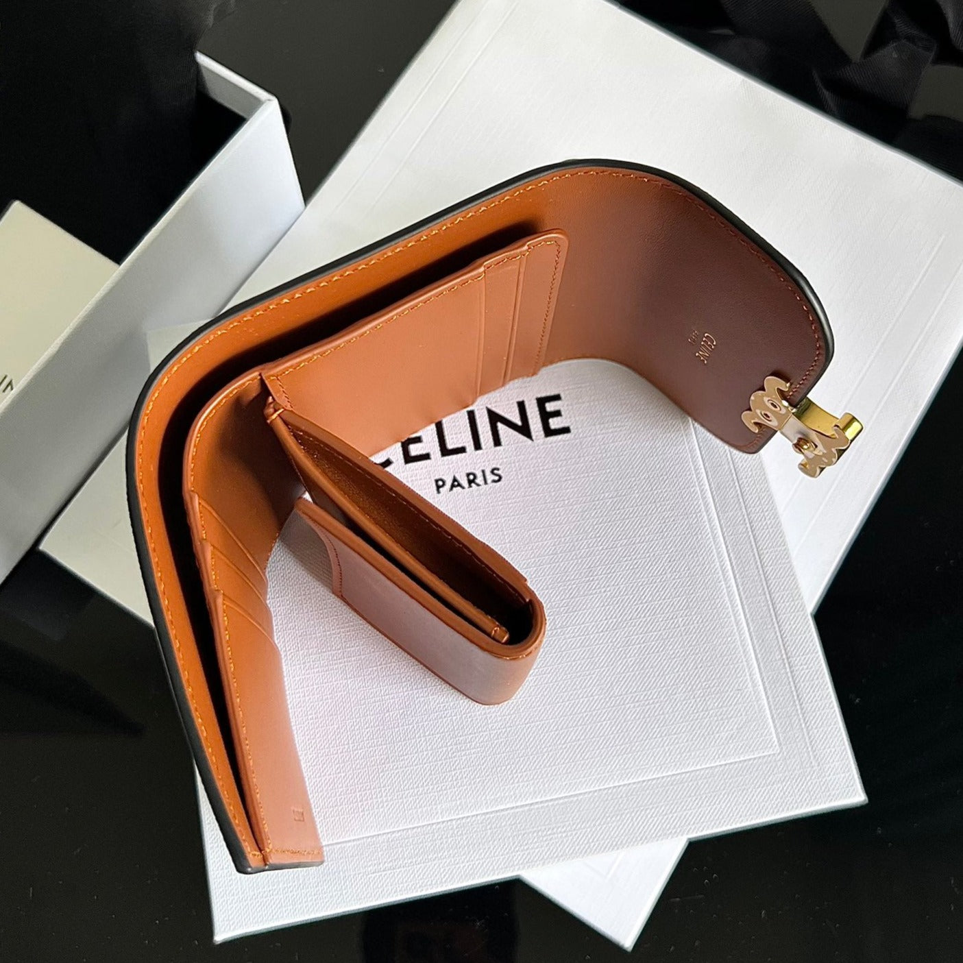 PORTEFEUILLE TRIOMPHE 10 EN CUIR DE VEAU TAN