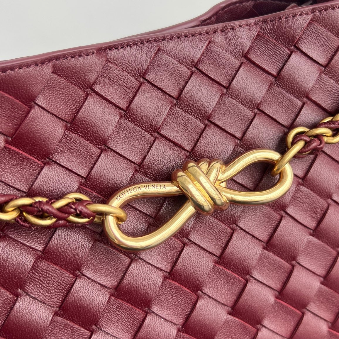 bv medium andiamo 32 cuir d'agneau bordeaux