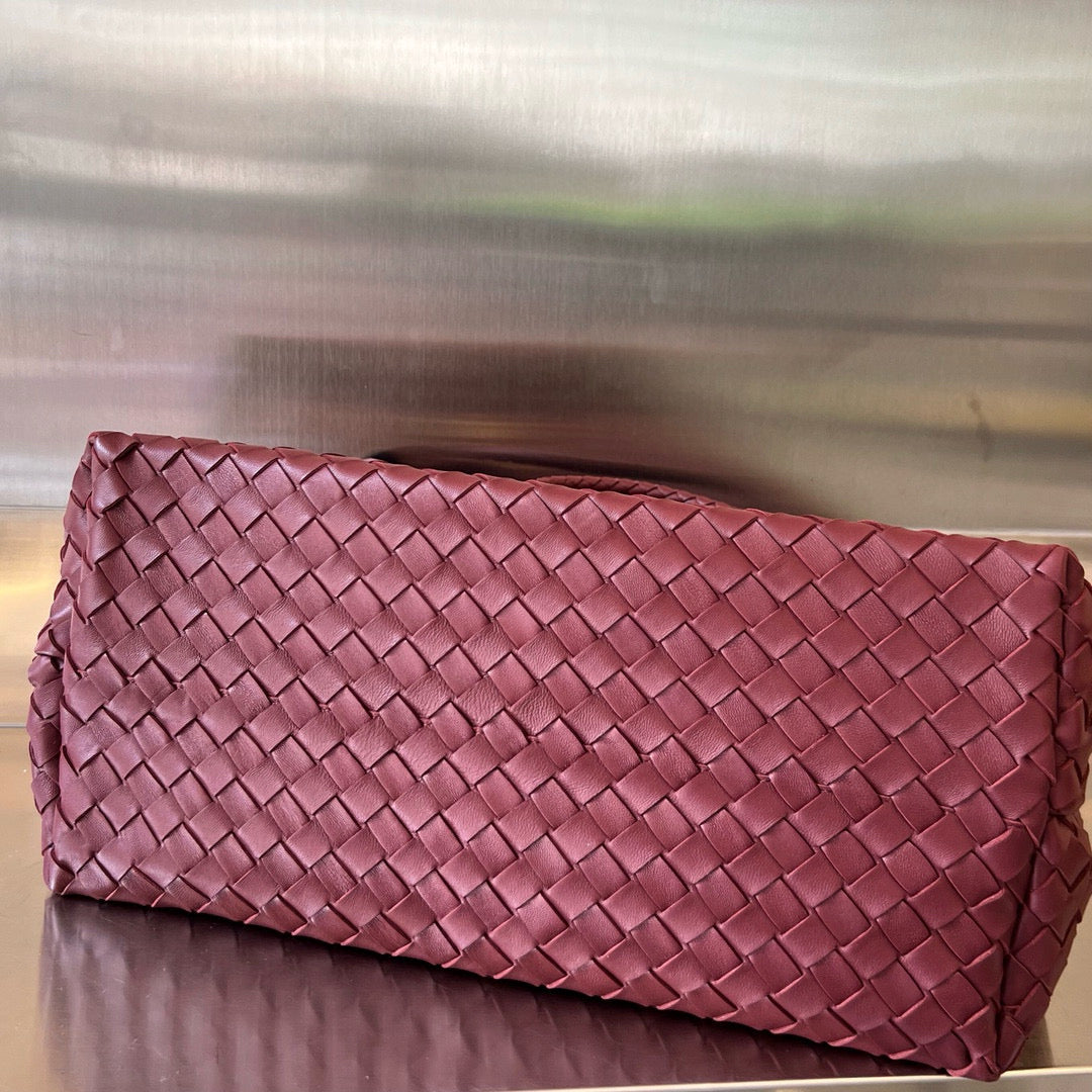 BV ラージ アンダモ 45cm ダークレッド ラムスキン