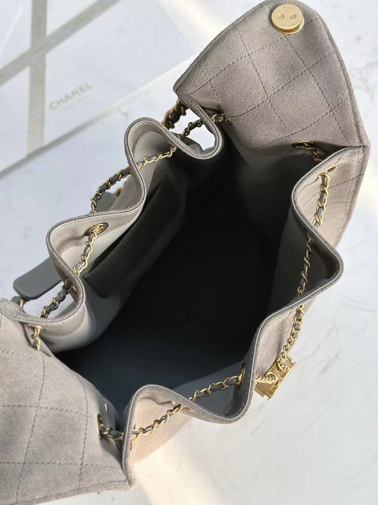 Sac Hobo CC 25C 40 cm en daim gris