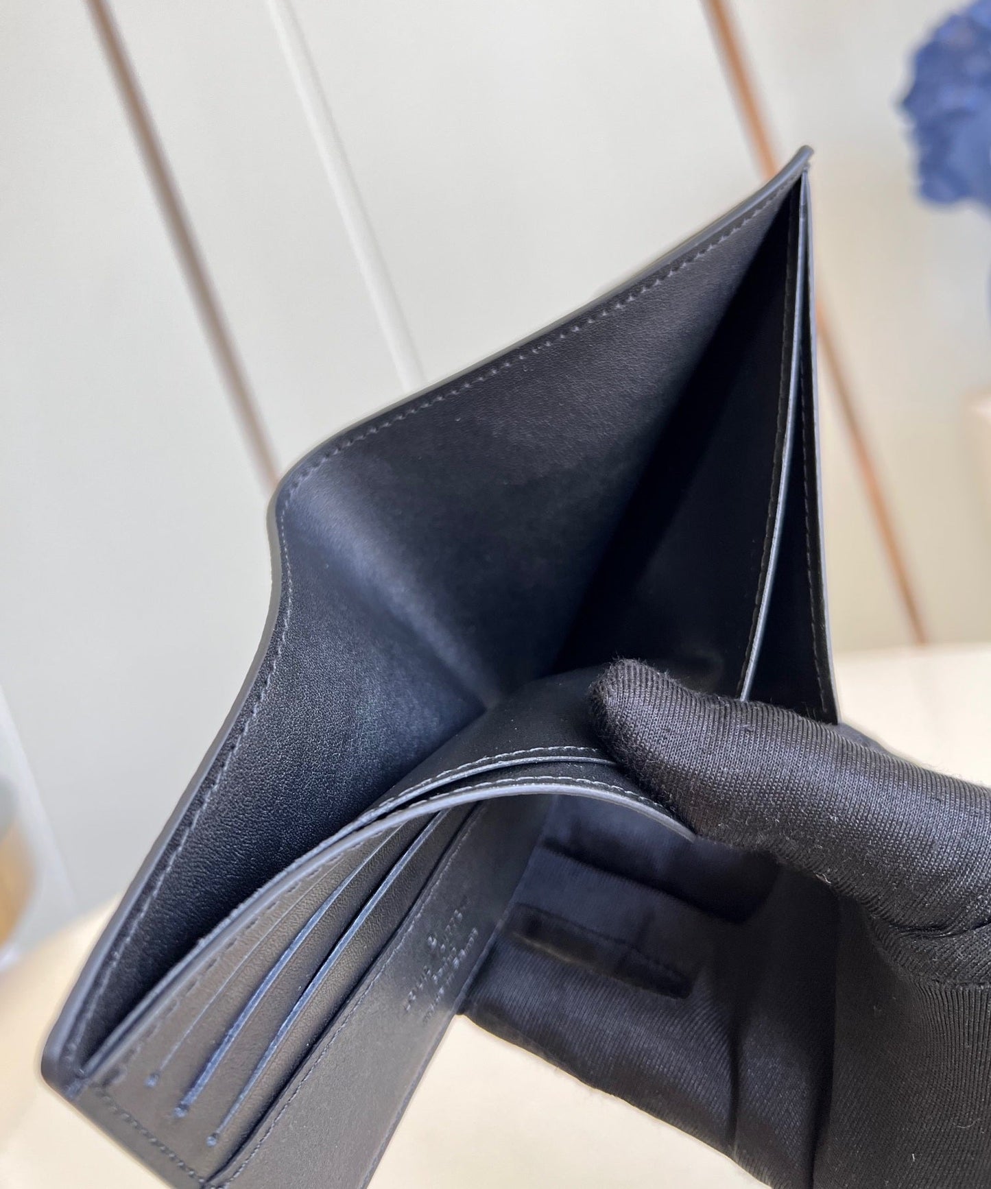 マルチウォレット 10cm ブラックカーフスキン
