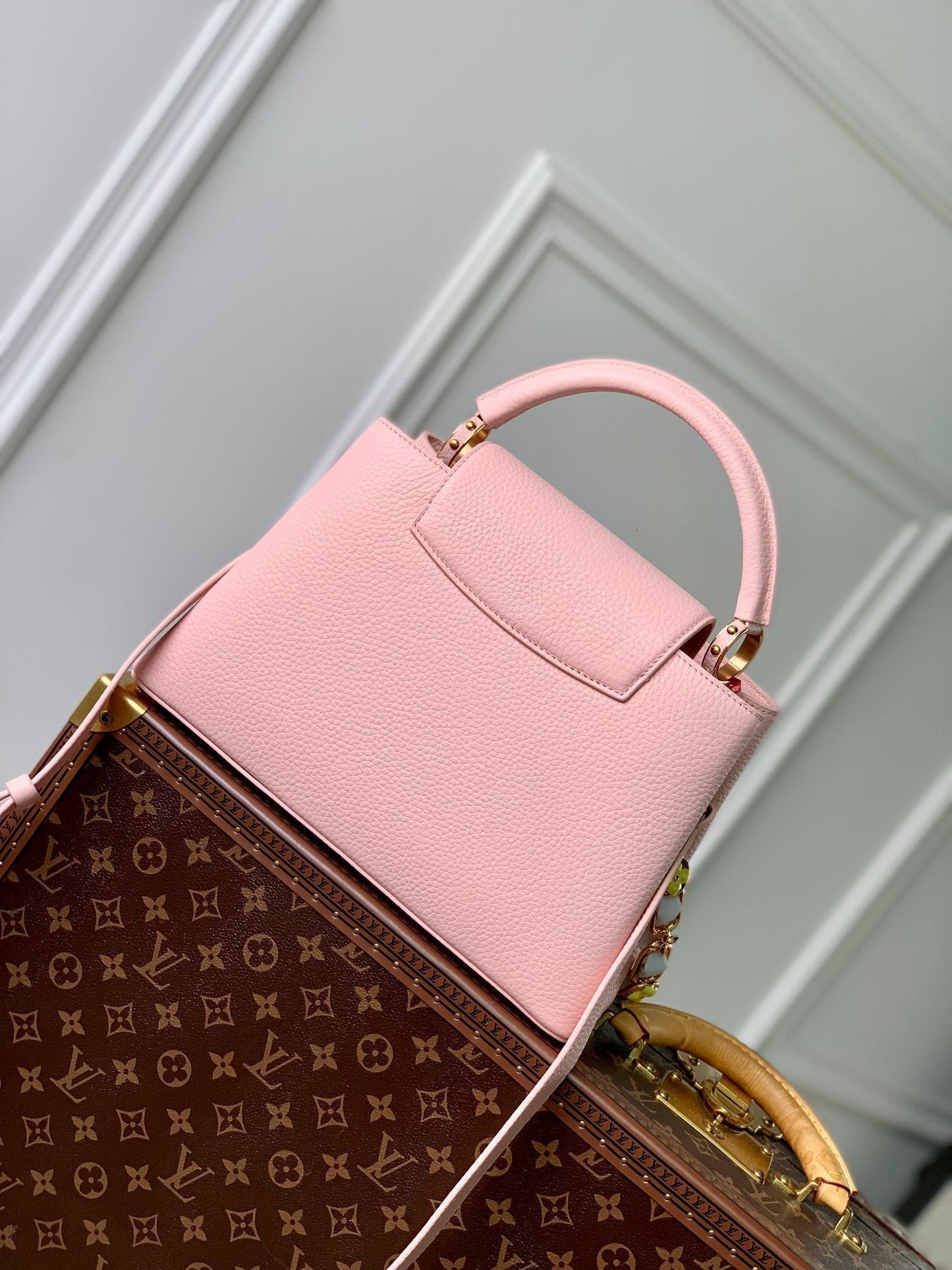 capucines mm 31,5 cuir taurillon rose natte matériel doré