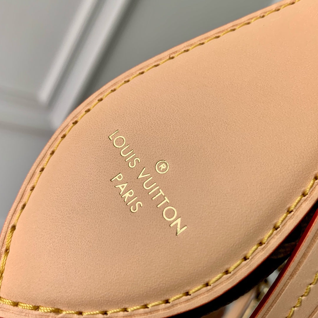 Lv ポシェット ティレット 22 ブラウン モノグラム