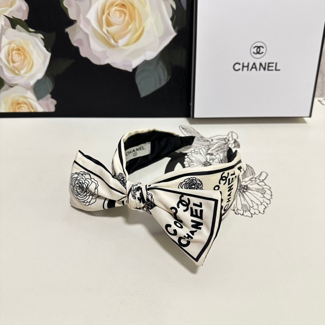 BANDEAU EN SOIE NOIRE ET BLANC 168589