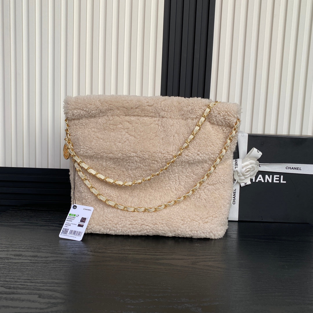Sac Hobo CC 24K 22 35 cm en laine beige et fourrure