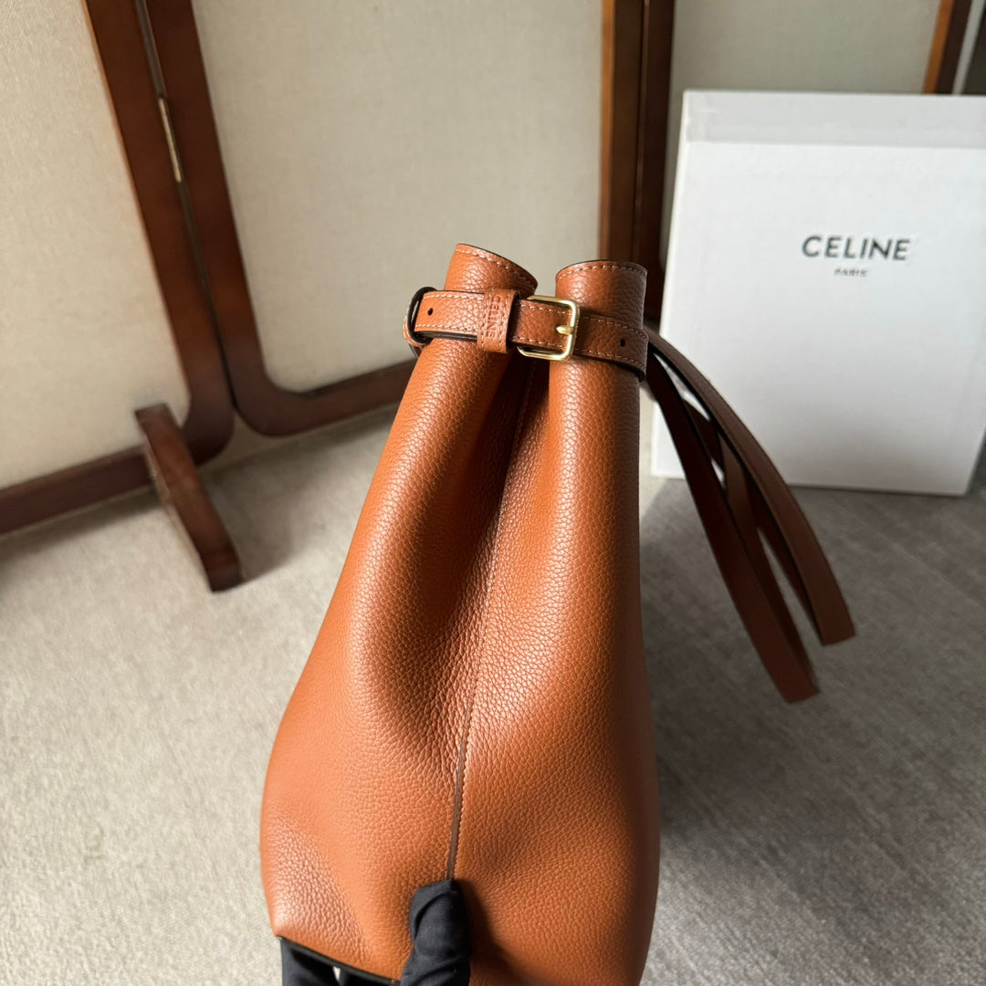 CABAS ANAÏS MOYEN CUIR TRIOMPHE 54 EN CUIR DE VEAU GRAINÉ BRONZE