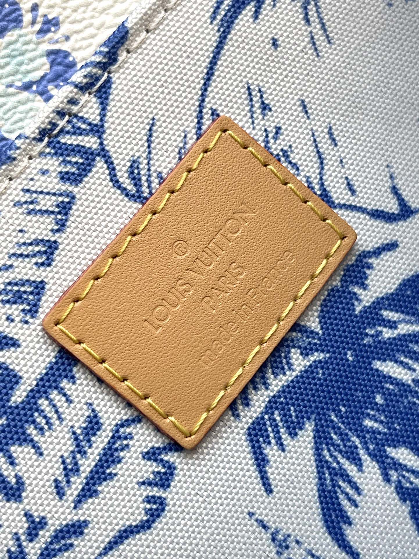POCHETTE MÉTIS 25 EN CARREAUX MONOGRAMME BLEU LAGON TOILE QUINCAILLERIE DORÉ