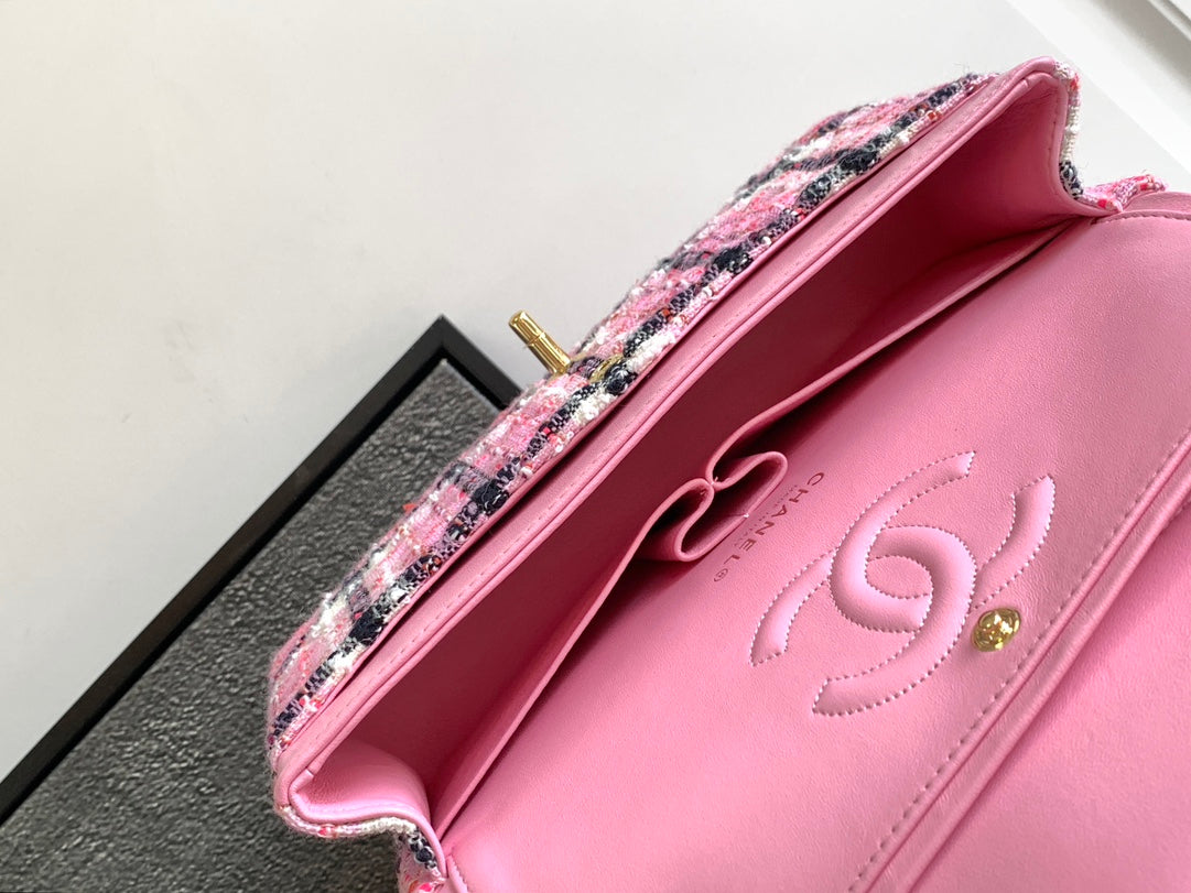 Sac classique CC Medium 25 en tweed de laine noir et rose clair