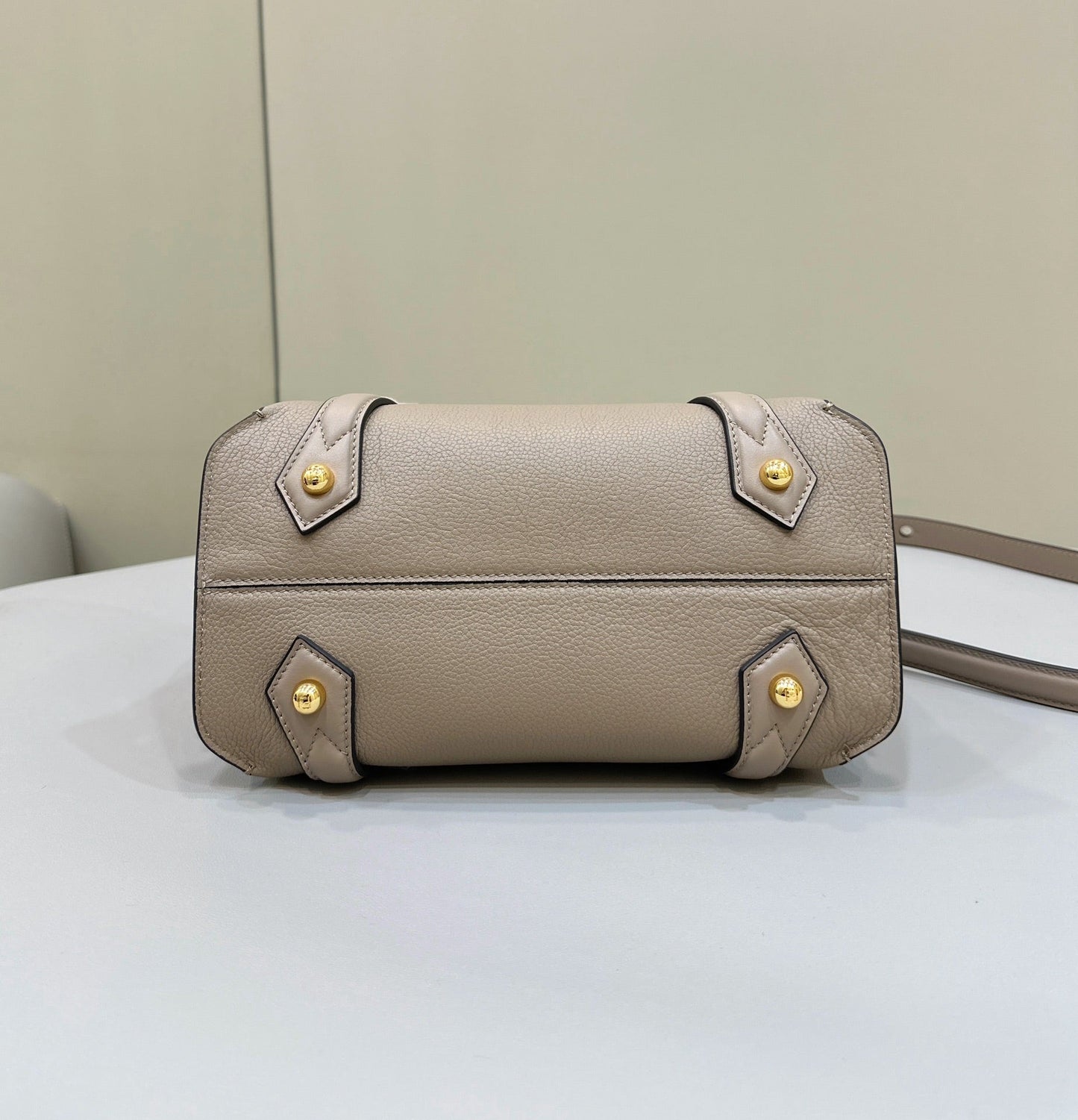 SAC FENDI 27 EN CUIR DE VEAU MARRON BRUN AVEC QUINCAILLERIE DORÉ