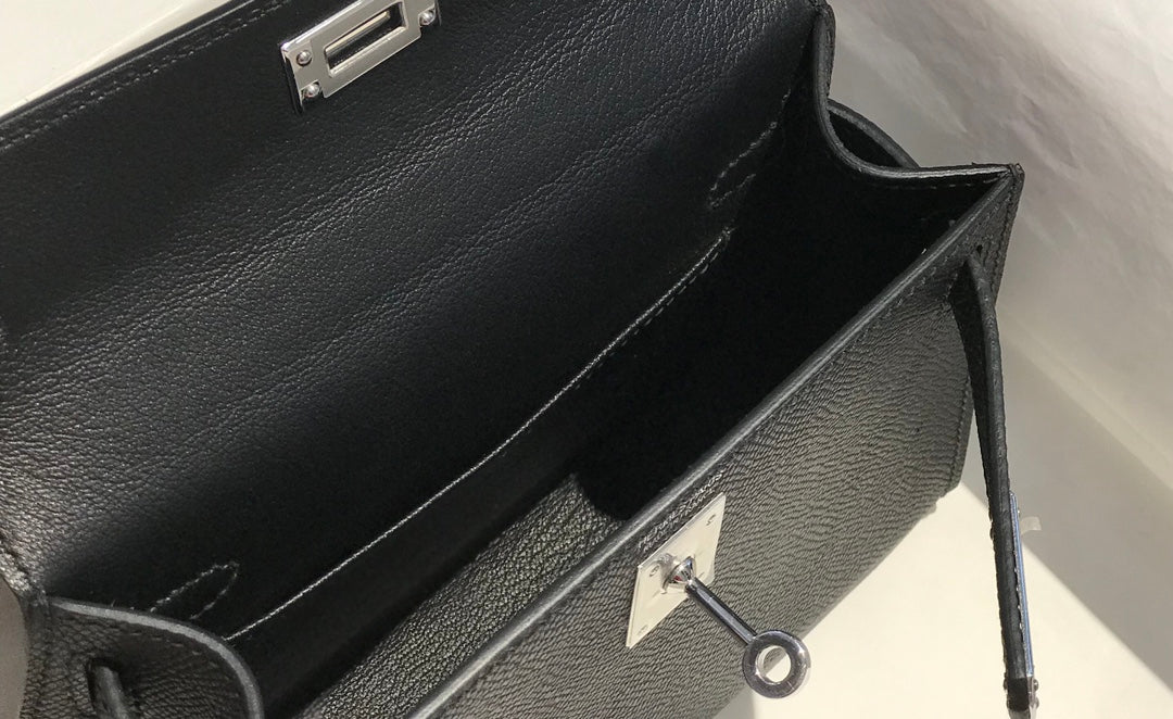 HM KELLY MINI 20 NOIR EPSOM QUINCAILLERIE ARGENTÉE