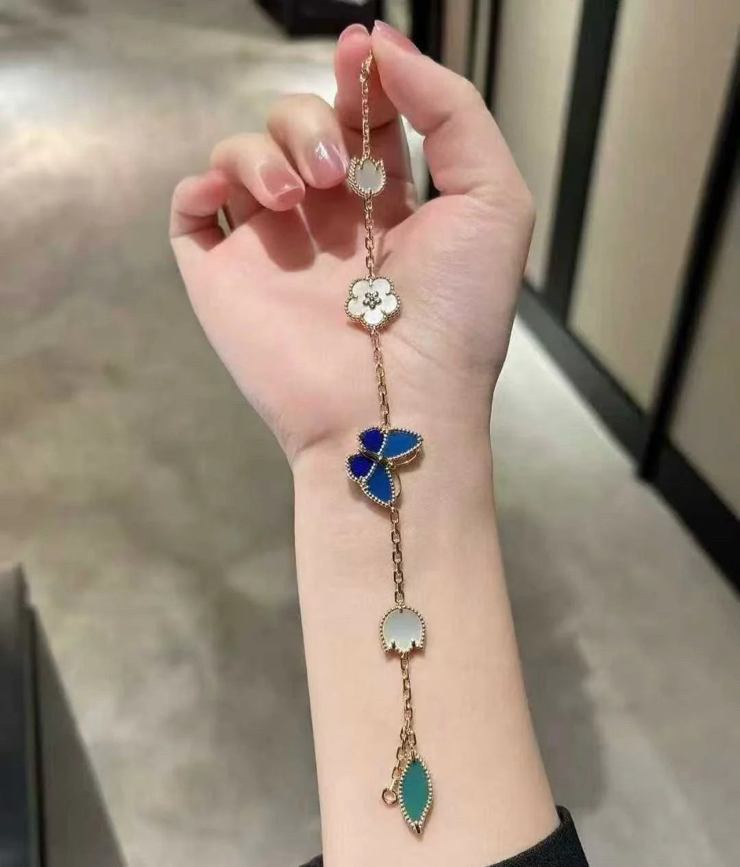 2026 New Arrival LUCKY SPRING CLOVER 5 MOTIF BRACELET