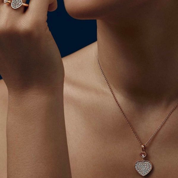 Collier Luxefy Happy Heart en or rose entièrement serti de diamants