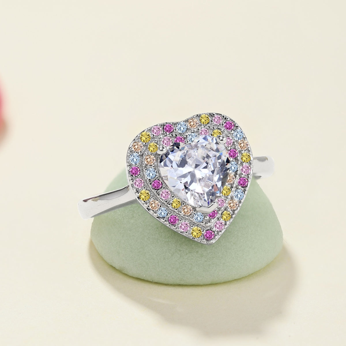 [HOT] Bague de mariage délicate et éclatante en forme de cœur