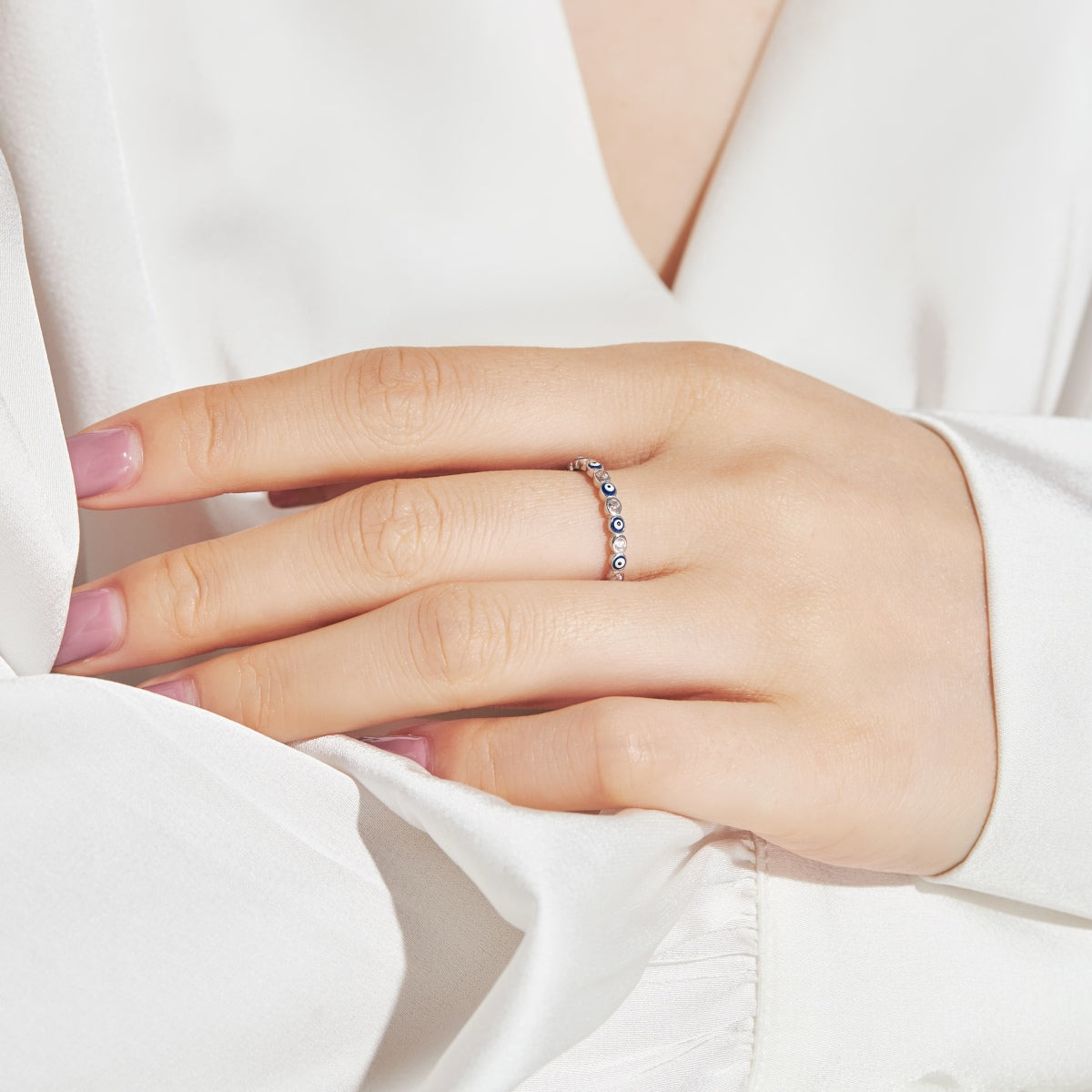 [HOT]Sparkling Vibrant Round Shape Daily Ring