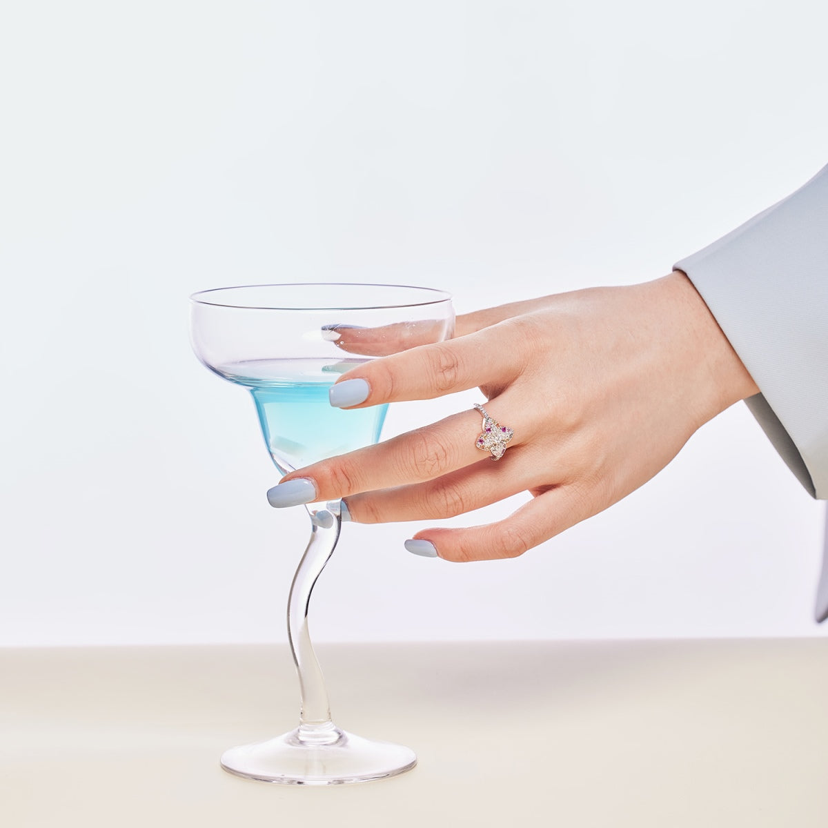 [HOT]豪華なカラフルな花の形のバンケットリング