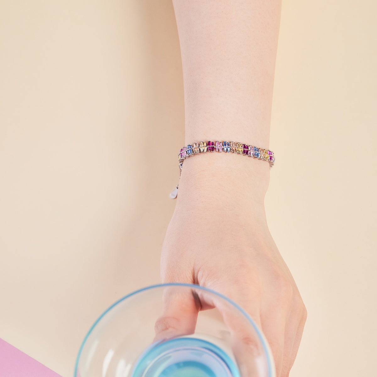 [HOT]キラキラ輝く絶妙なマルチカットパーティーブレスレット