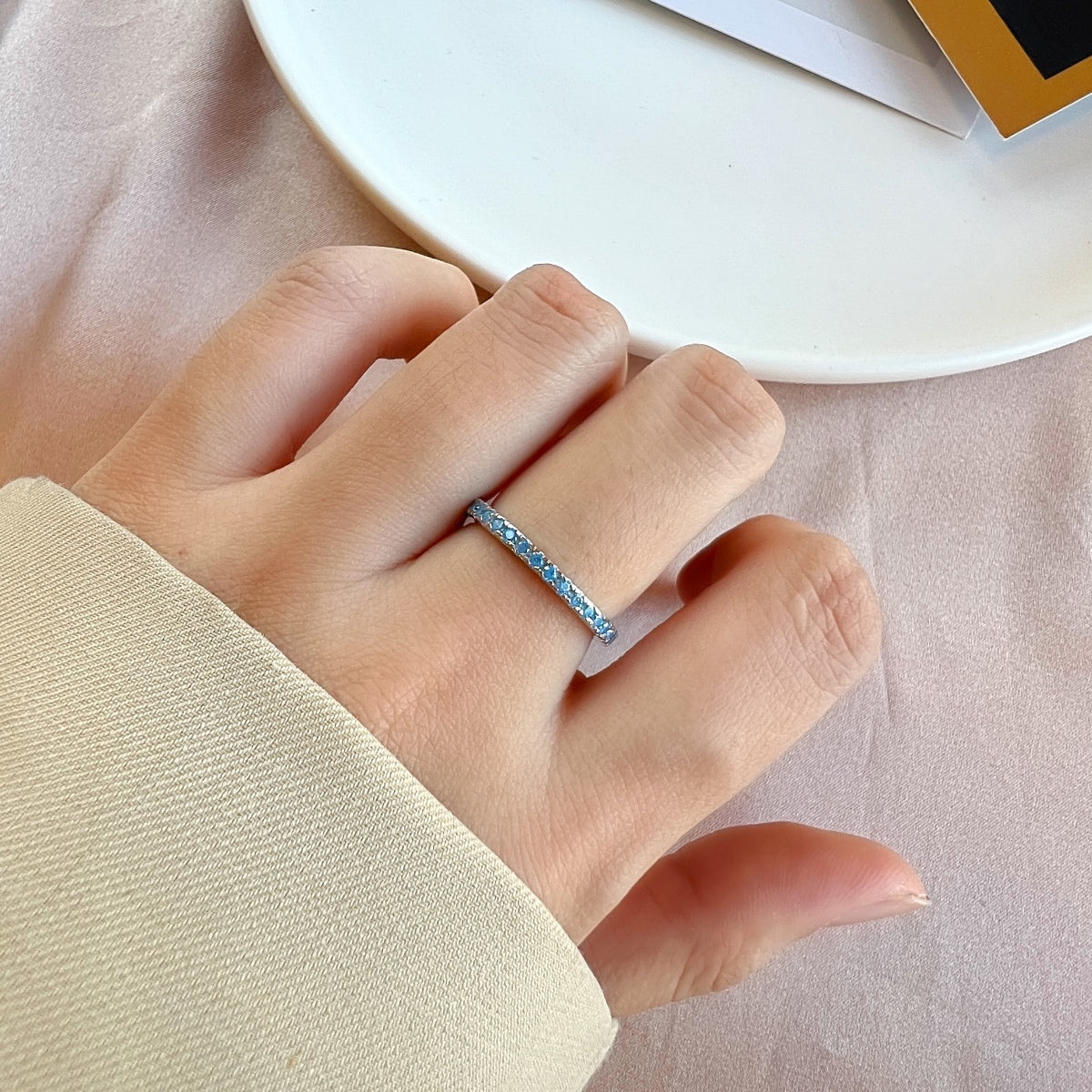[HOT]繊細な輝きのラウンドカットデイリーリング