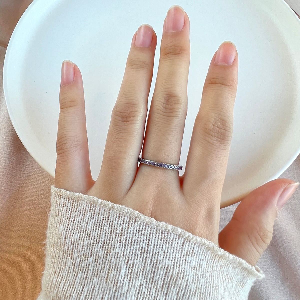 [HOT]繊細な輝きのラウンドカットデイリーリング