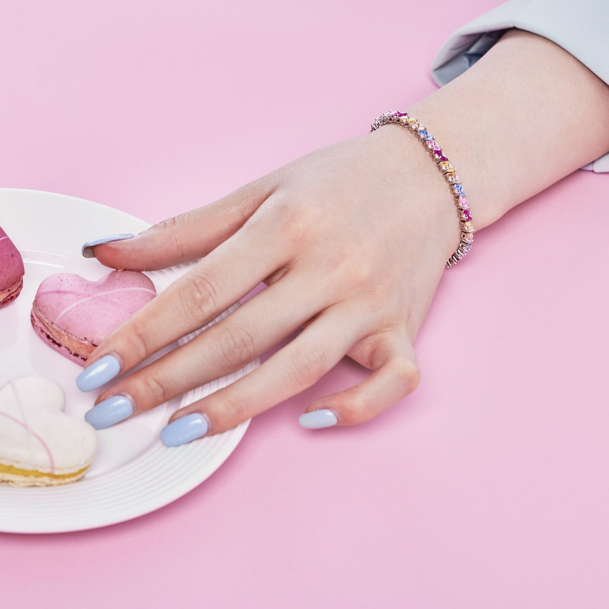[HOT]華やかな輝きのマルチカットパーティーブレスレット