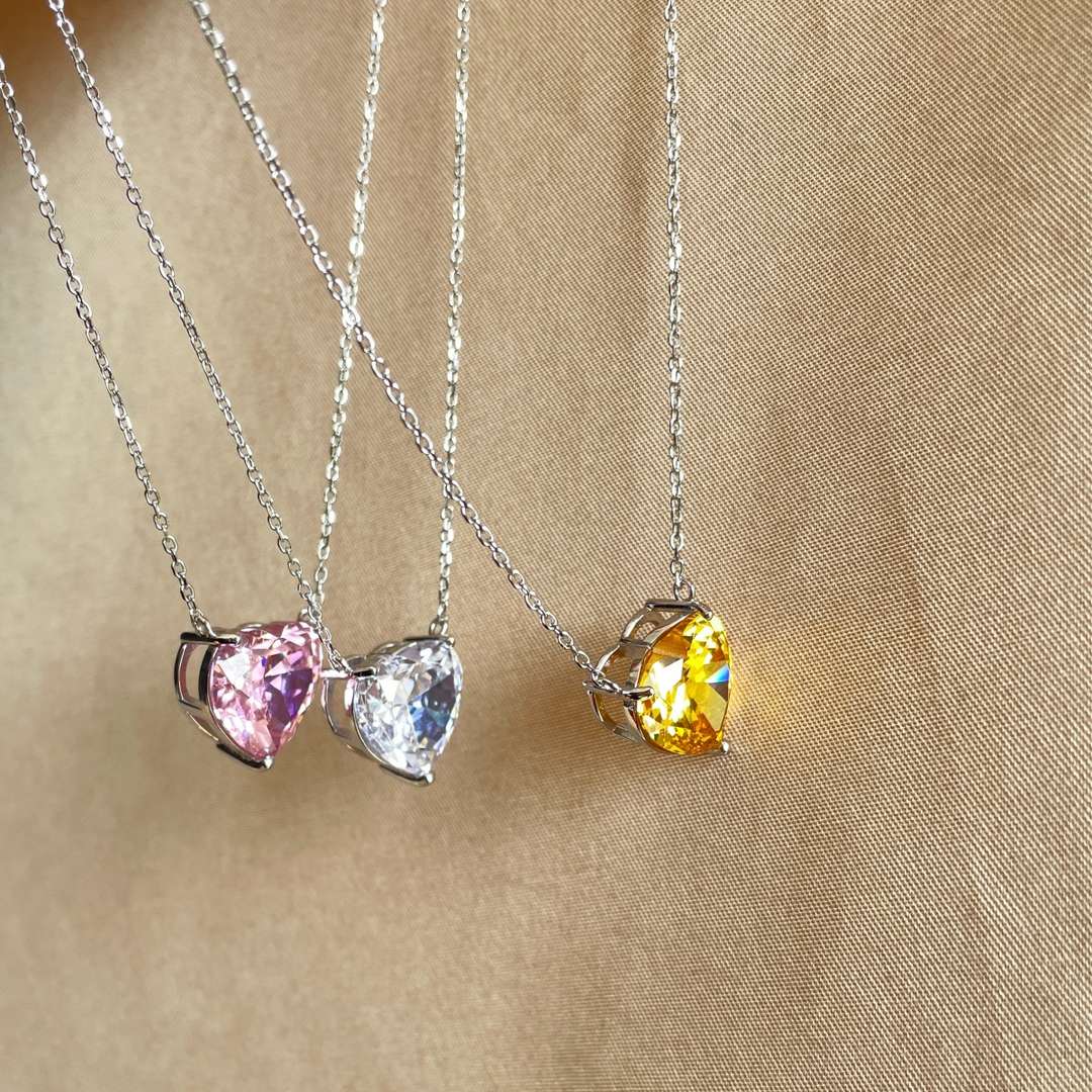 [HOT]6.0カラットの輝くハートシェイプネックレス