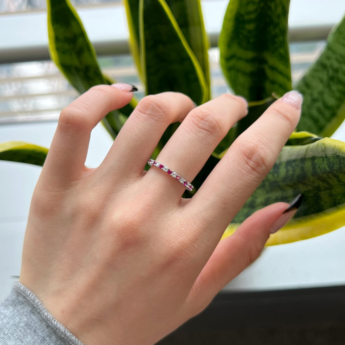 [HOT]Exquisite Colorful Round Cut Tennis Ring