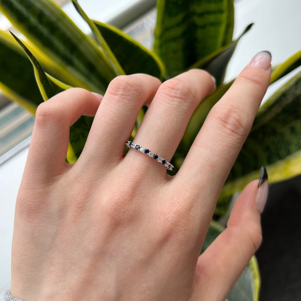 [HOT]Exquisite Colorful Round Cut Tennis Ring