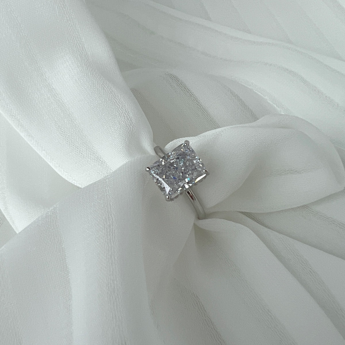 [HOT]4.0 Carat Ornate Enchanting Radiand Cut Banquet Ring