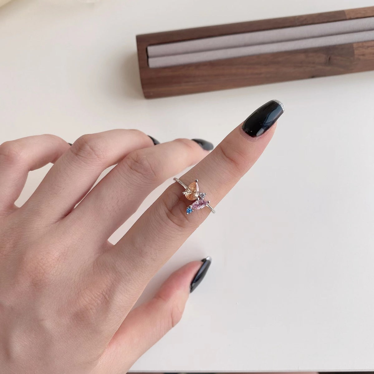 [HOT]輝くカラフルなマルチカットデイリーリング