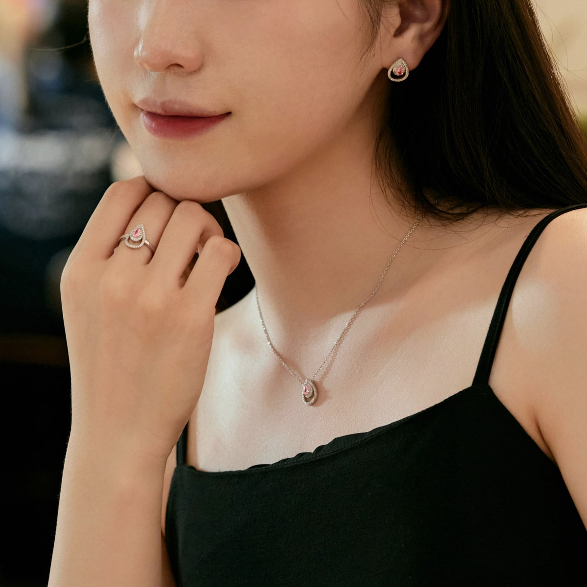 [HOT]輝くペアカットネックレス