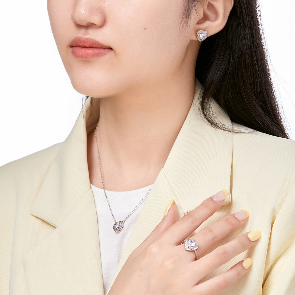[HOT] Bague de mariage délicate et éclatante en forme de cœur