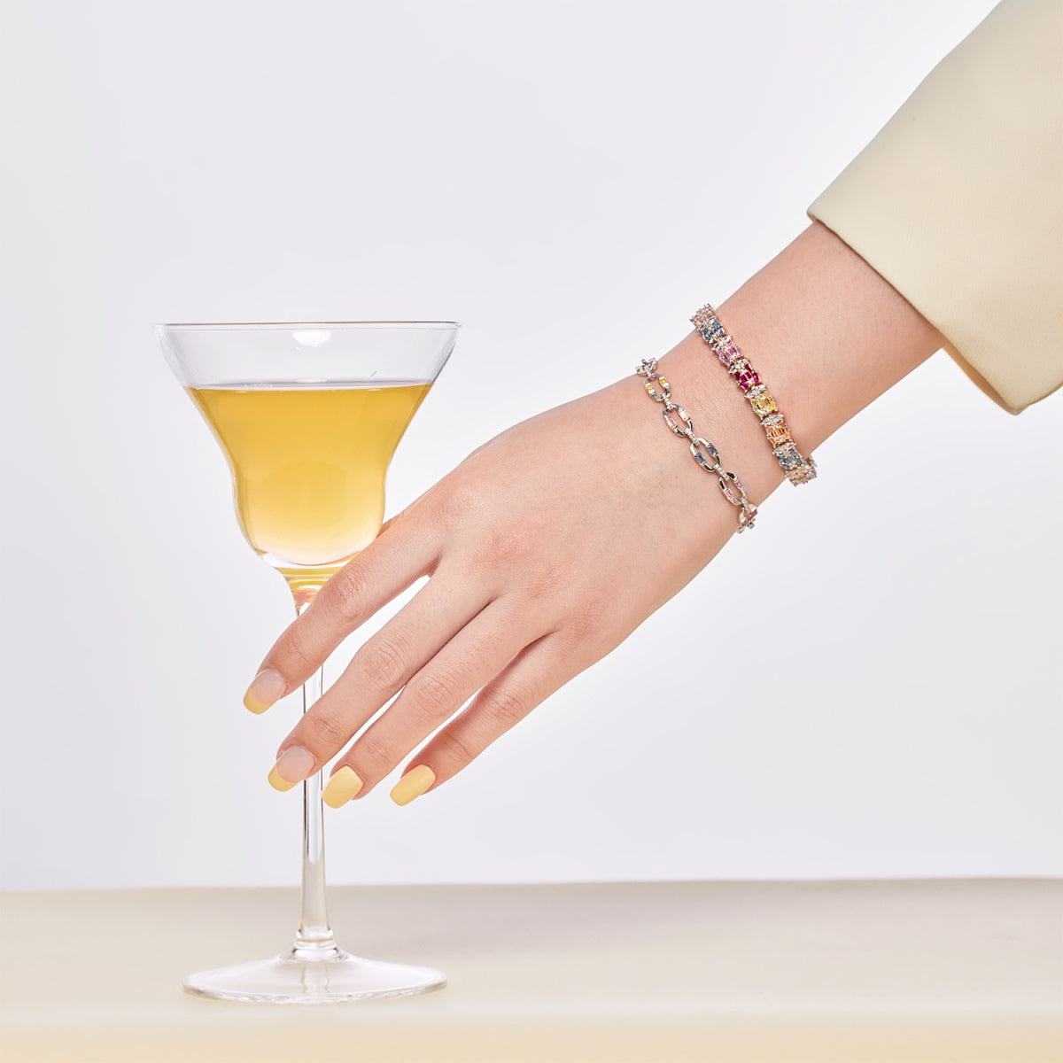 [HOT]繊細でカラフルなマルチカットパーティーブレスレット