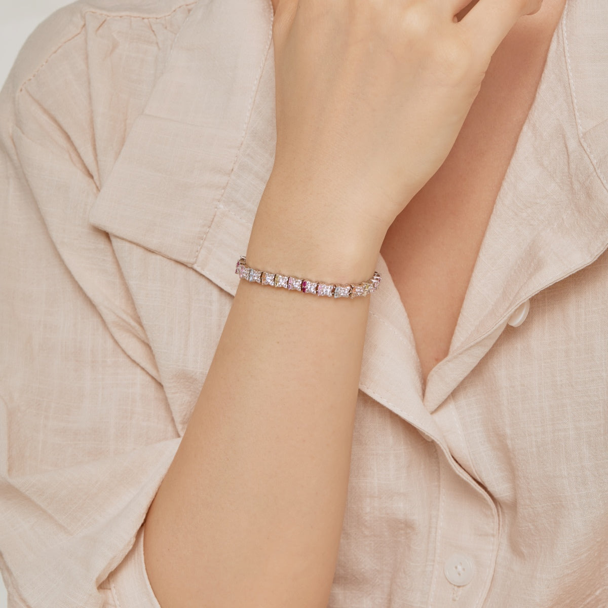 [HOT]ユニークなカラフルな花の形のデイリーブレスレット
