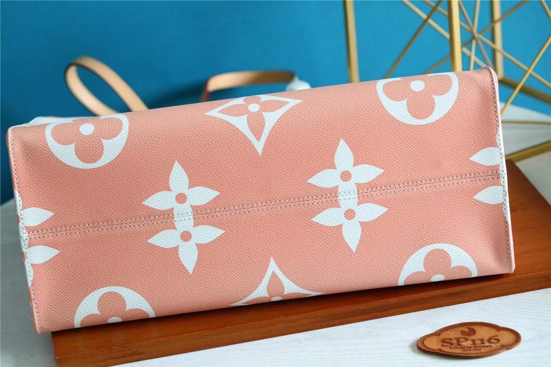 ONTHEGO MM BRUME GRAY MONOGRAM TOILE ENDUITE GÉANTE