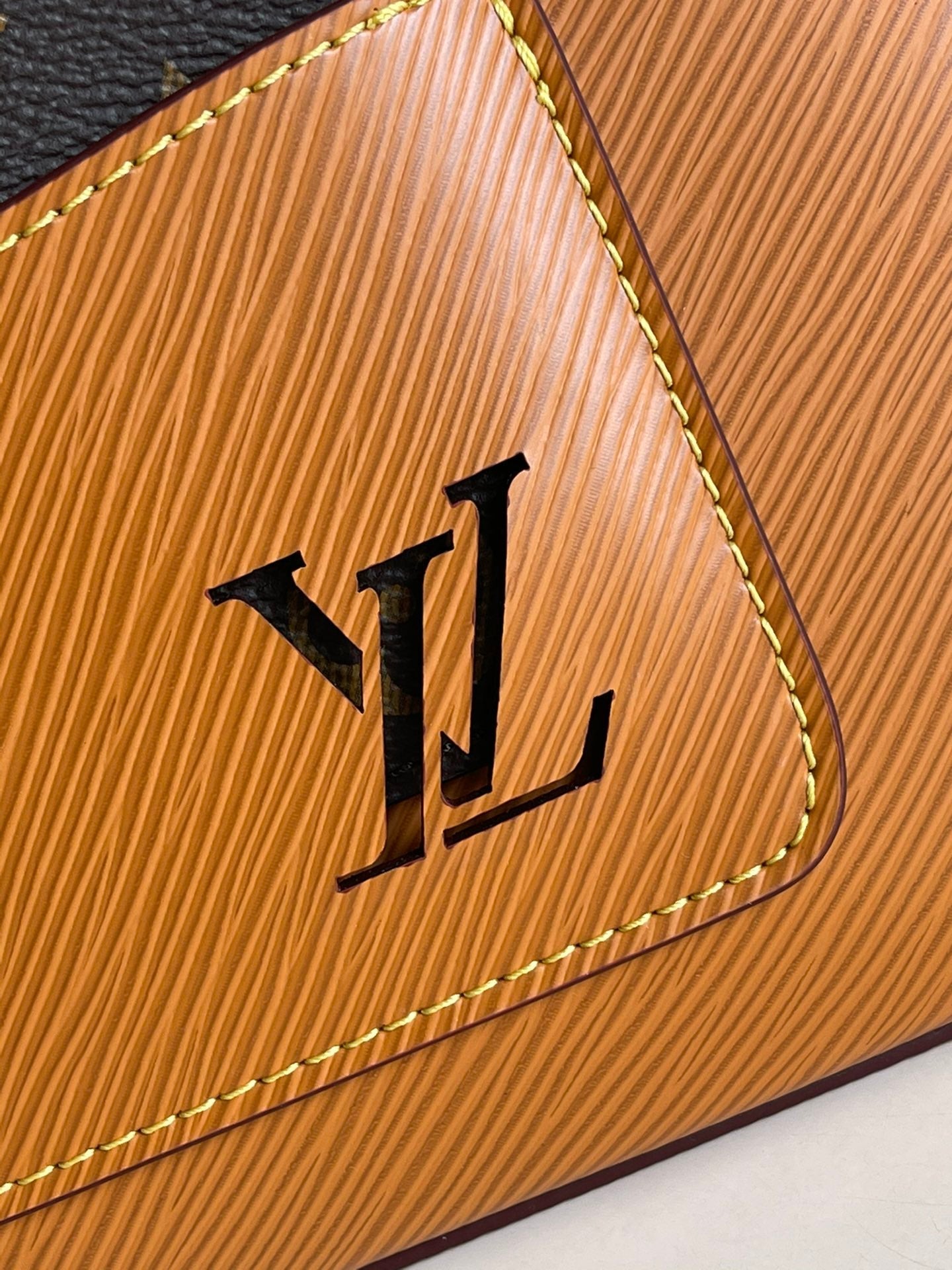 マレル 25 ハニーゴールド エピ グレインカウハイドレザー