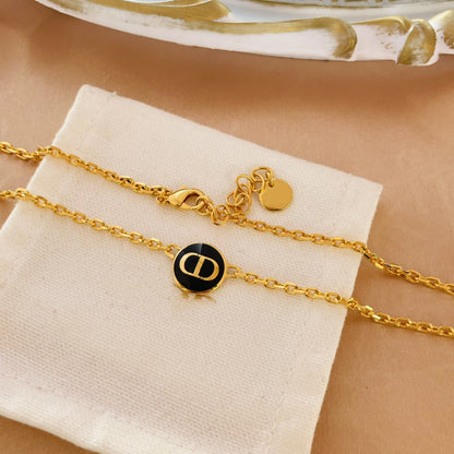 Collier pendentif CD en or