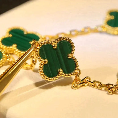 CLOVER 5 MOTIF MALACHITE BRACELET COLLECTION