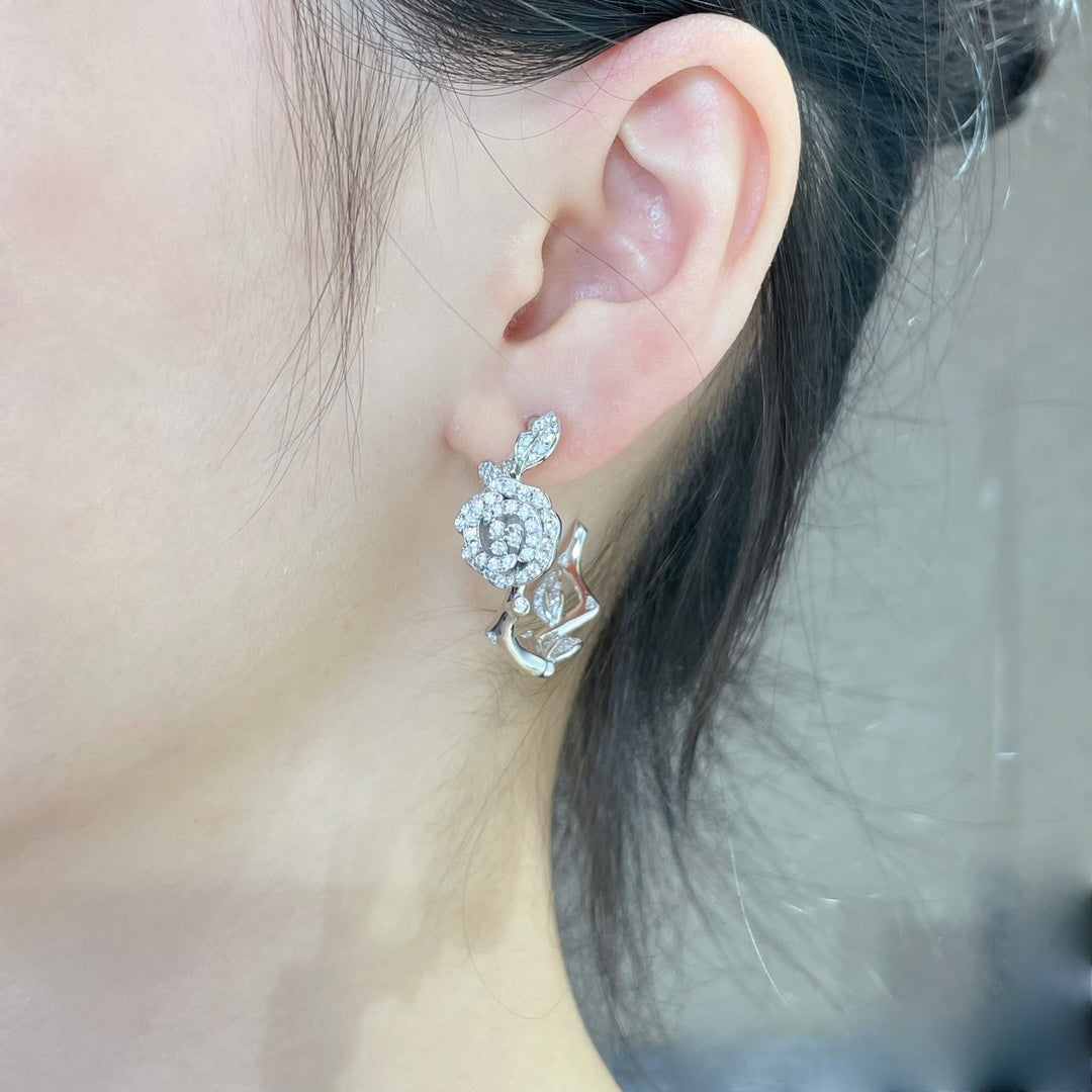 BOUCLES D'OREILLES ROSE BAGATELLE DIAMANT